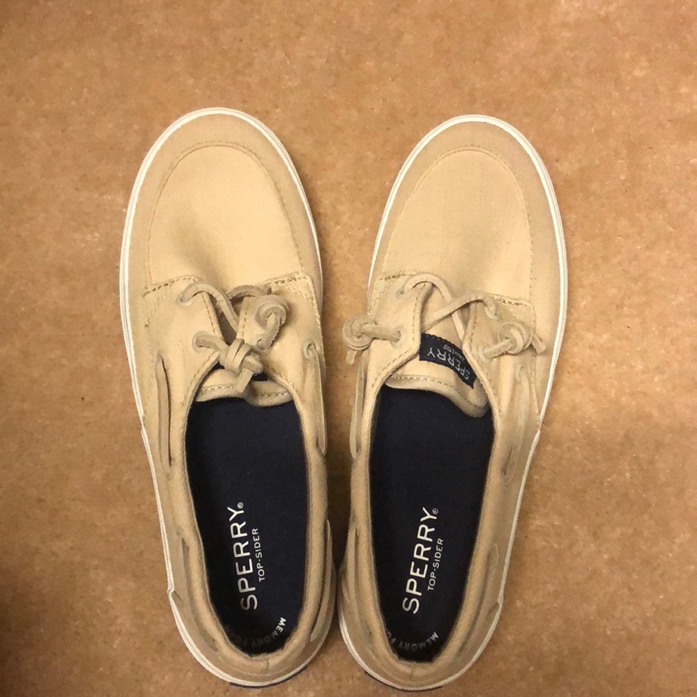 Sperry sneakers size 8